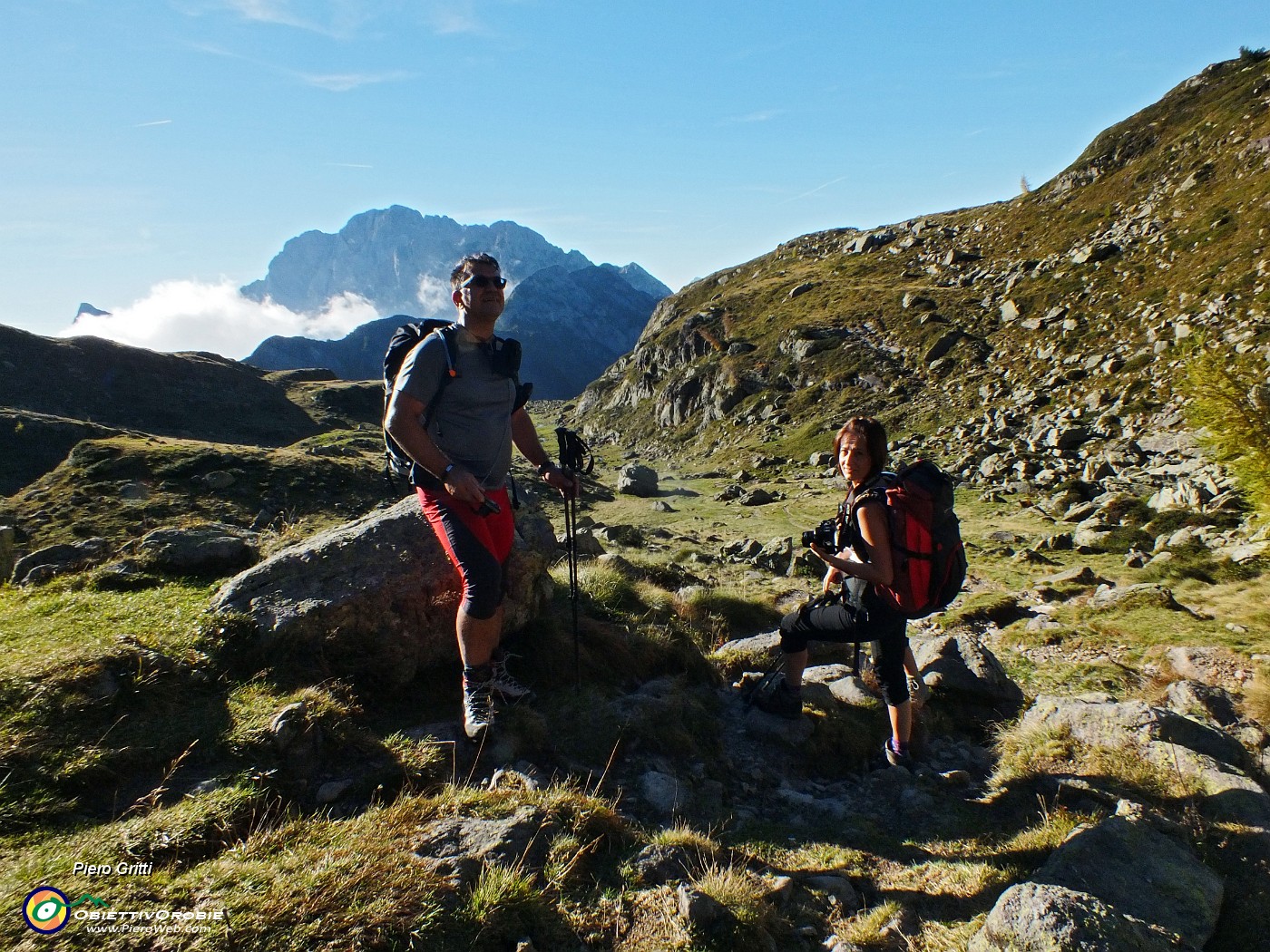 13 La vista dell'amico Arera ci accompagna.JPG